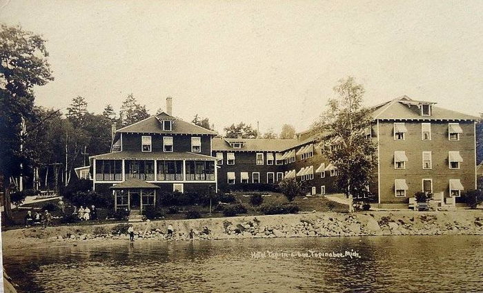 Hotel Top-In-A-Bee - Vintage Postcard (newer photo)
